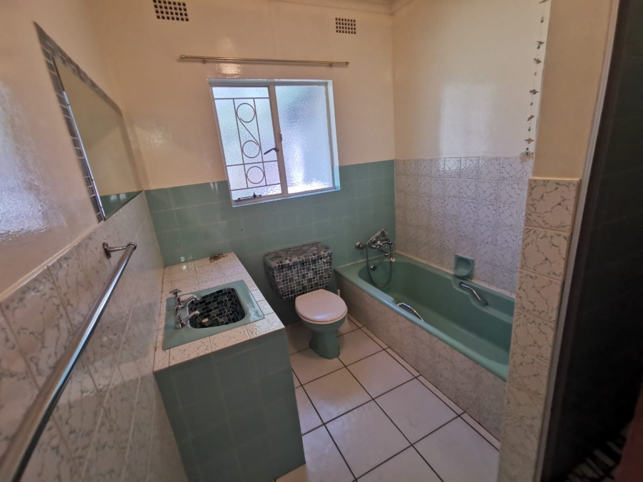 4 Bedroom Property for Sale in South Crest Gauteng