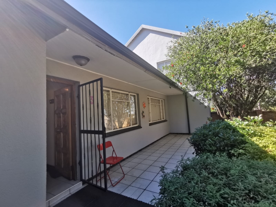 4 Bedroom Property for Sale in South Crest Gauteng
