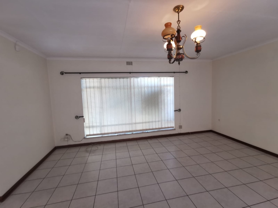 4 Bedroom Property for Sale in South Crest Gauteng