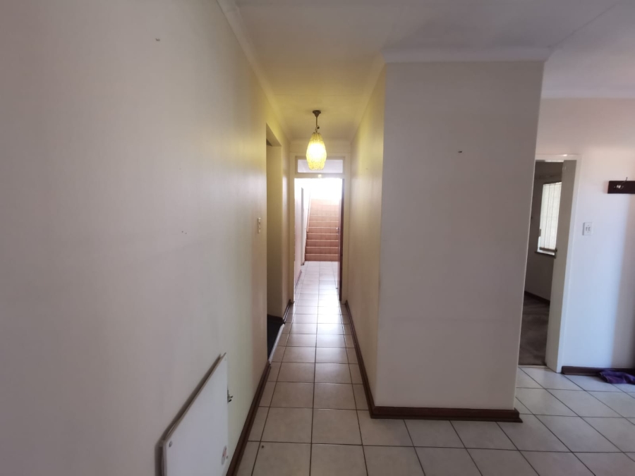 4 Bedroom Property for Sale in South Crest Gauteng