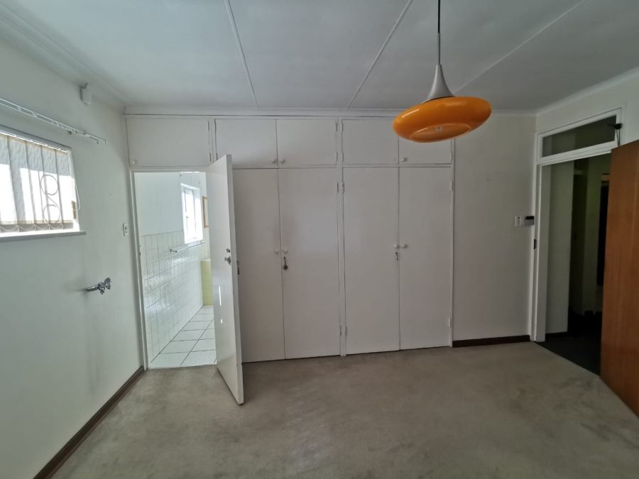 4 Bedroom Property for Sale in South Crest Gauteng