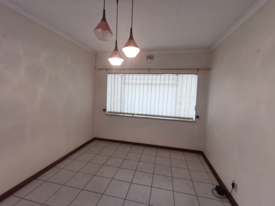 4 Bedroom Property for Sale in South Crest Gauteng