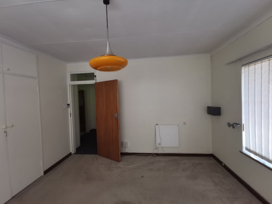4 Bedroom Property for Sale in South Crest Gauteng