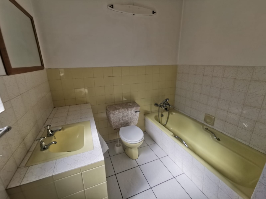 4 Bedroom Property for Sale in South Crest Gauteng