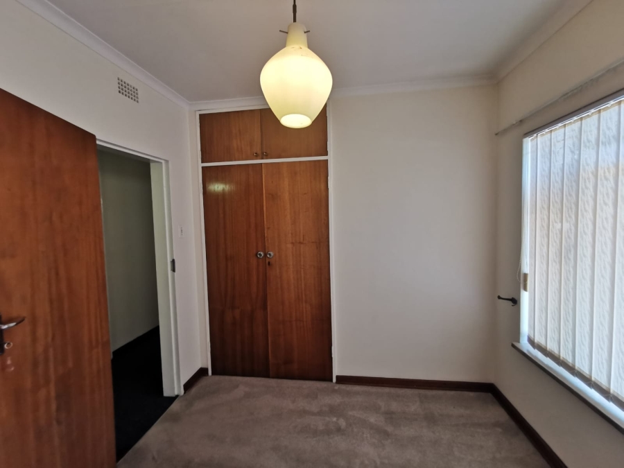 4 Bedroom Property for Sale in South Crest Gauteng