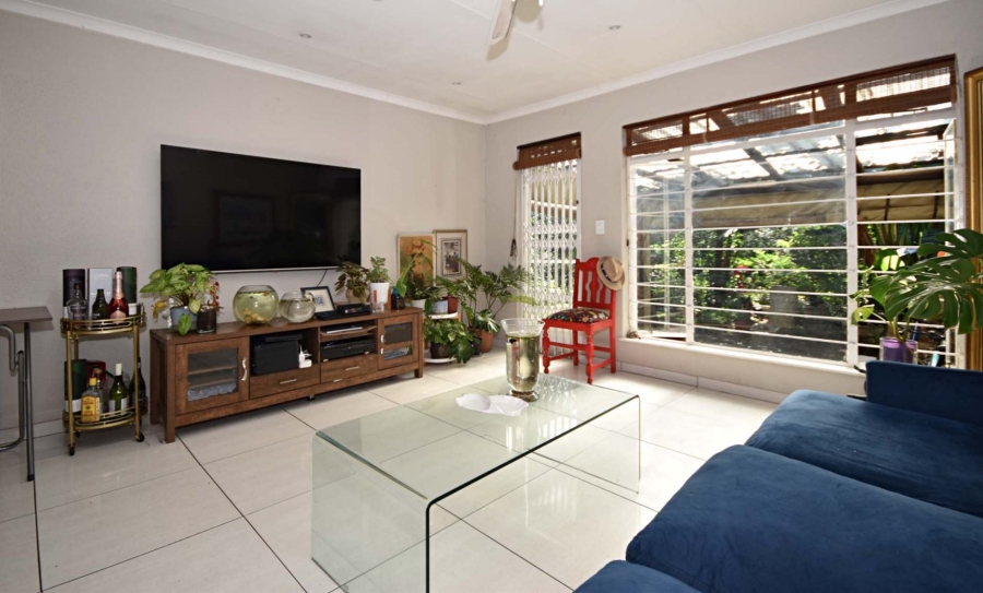 2 Bedroom Property for Sale in Sonneglans Gauteng