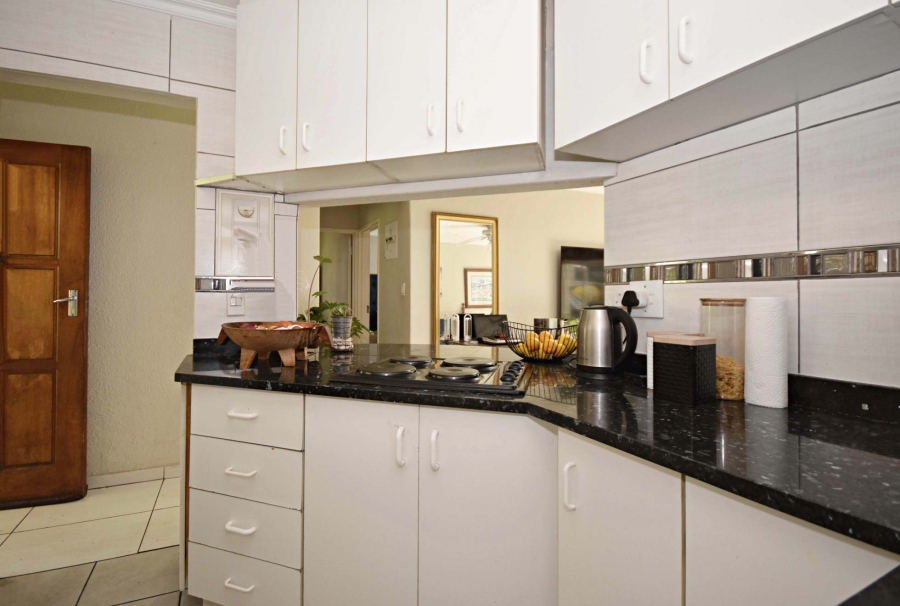 2 Bedroom Property for Sale in Sonneglans Gauteng