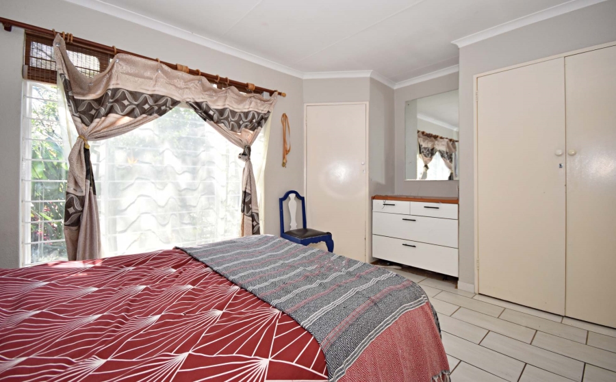 2 Bedroom Property for Sale in Sonneglans Gauteng