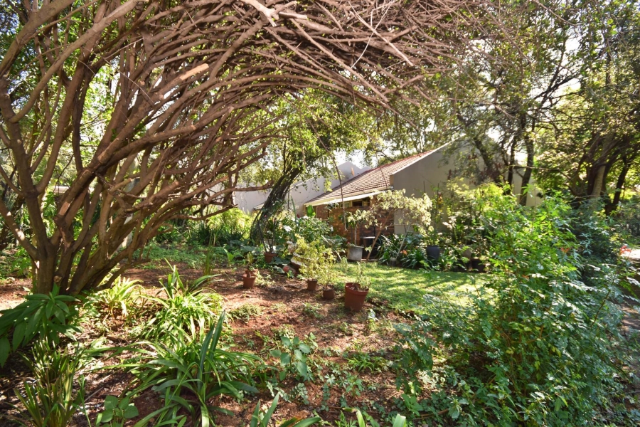 2 Bedroom Property for Sale in Sonneglans Gauteng