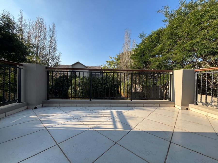 To Let 2 Bedroom Property for Rent in Olympus AH Gauteng