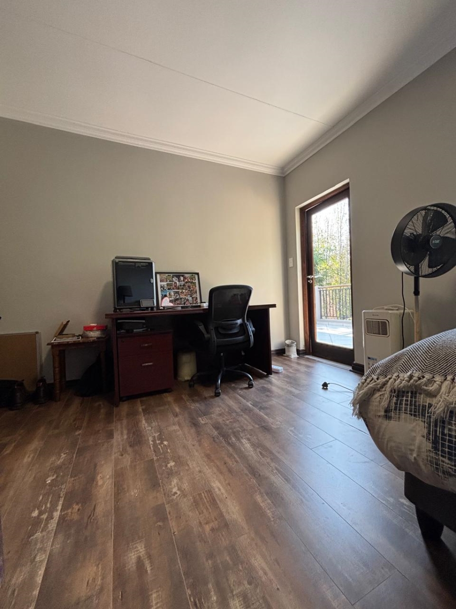 To Let 2 Bedroom Property for Rent in Olympus AH Gauteng