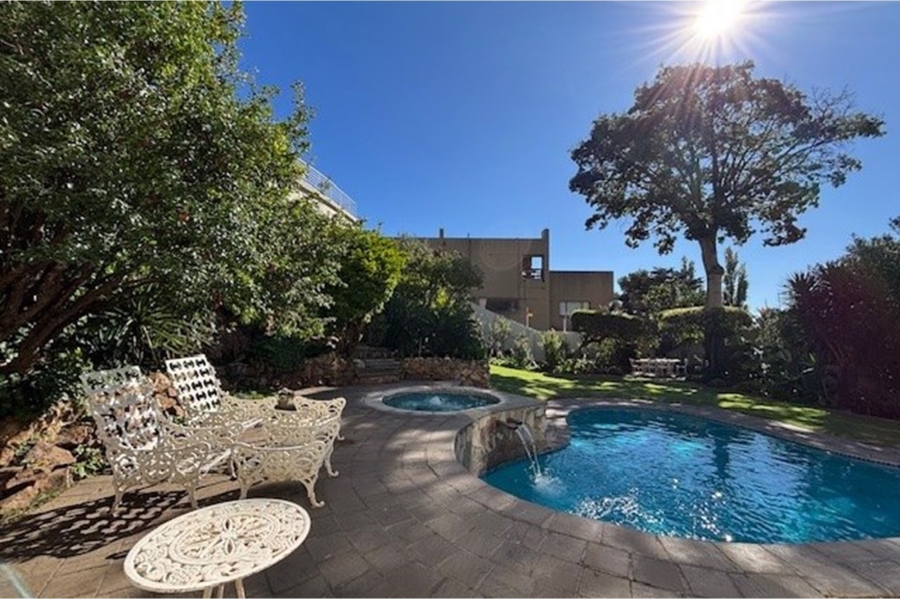 4 Bedroom Property for Sale in Bedfordview Gauteng