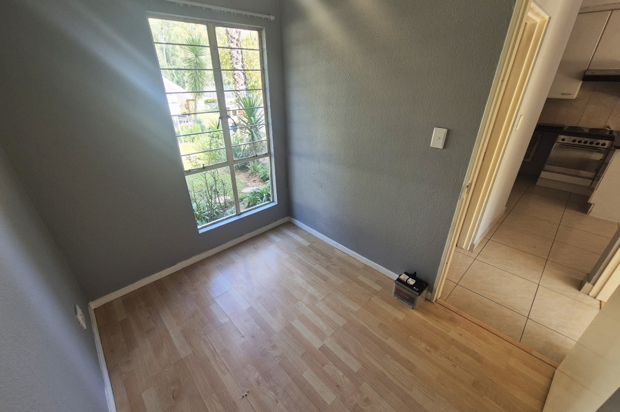 2 Bedroom Property for Sale in Douglasdale Gauteng