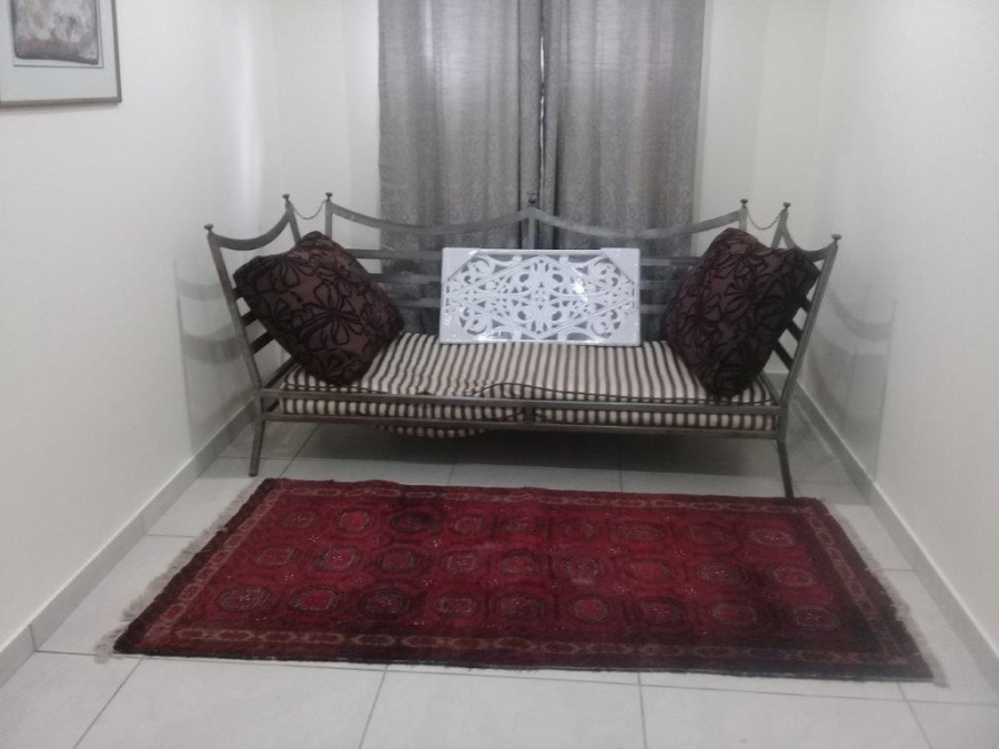 To Let 1 Bedroom Property for Rent in Linden Gauteng