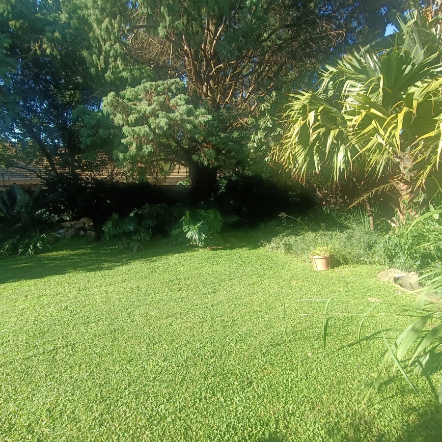 To Let 1 Bedroom Property for Rent in Linden Gauteng