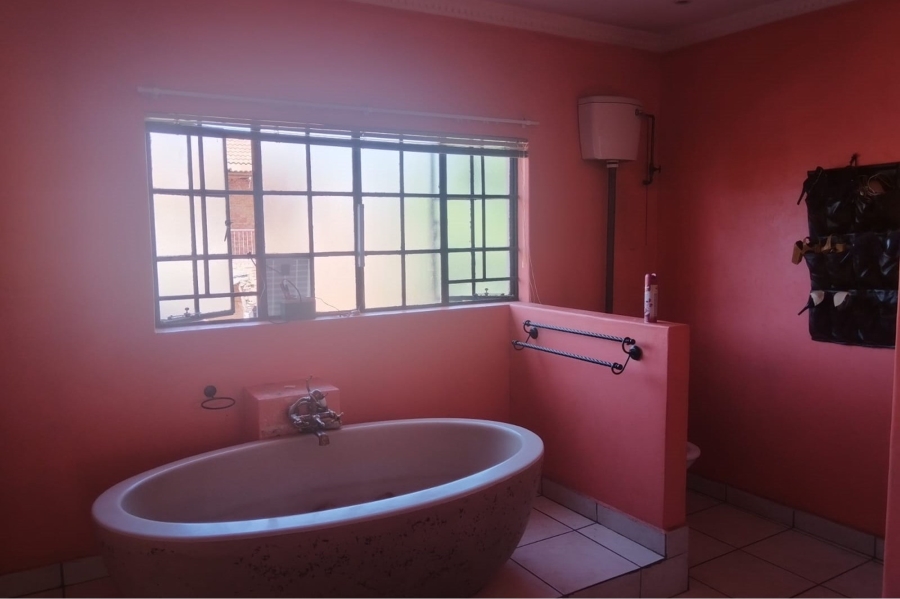 4 Bedroom Property for Sale in Montana Gauteng