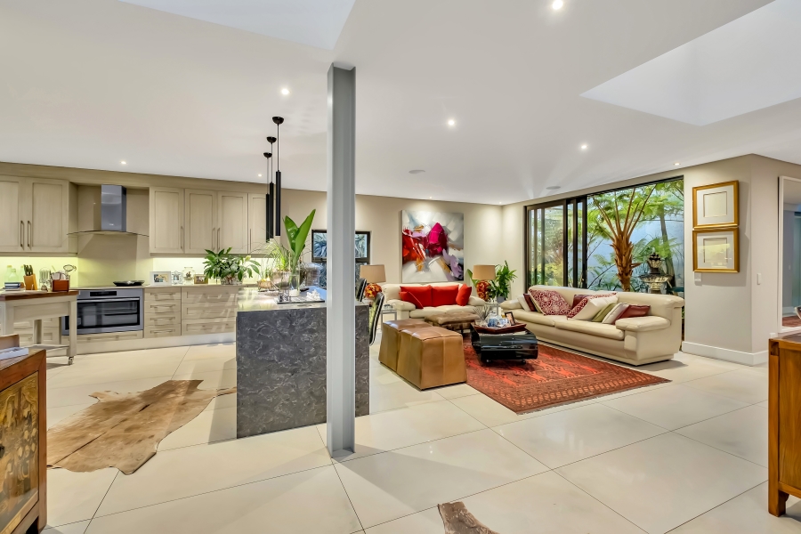 To Let 3 Bedroom Property for Rent in Illovo Gauteng