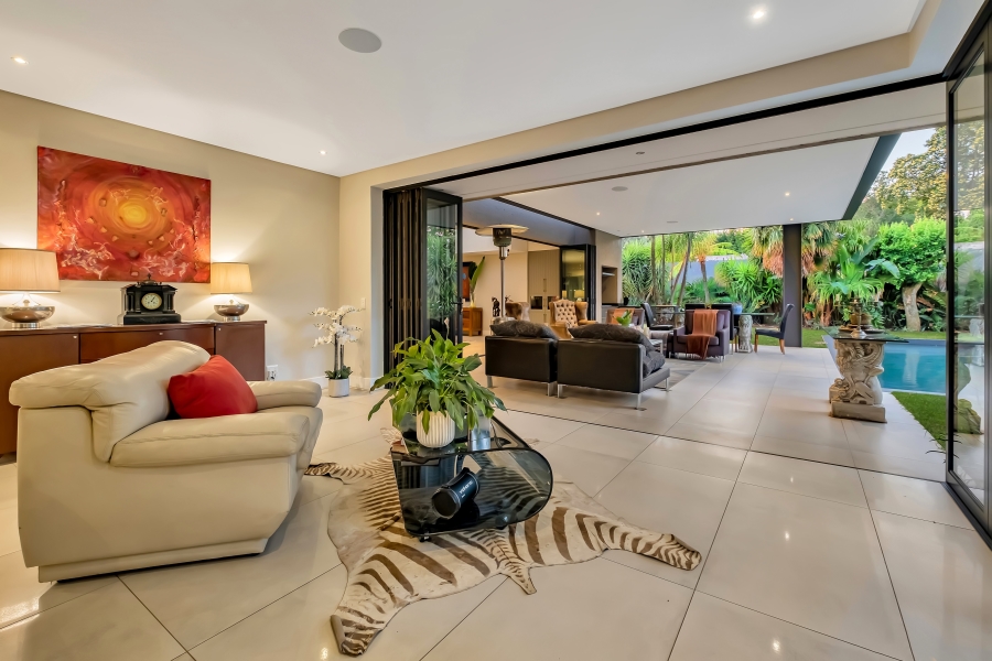 To Let 3 Bedroom Property for Rent in Illovo Gauteng