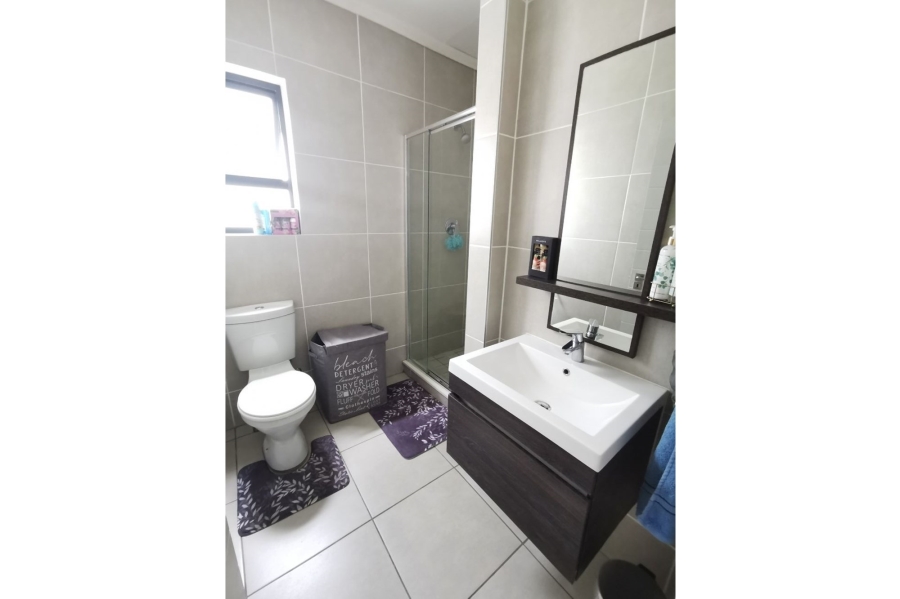 1 Bedroom Property for Sale in Olivedale Gauteng