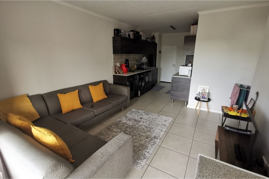 1 Bedroom Property for Sale in Olivedale Gauteng