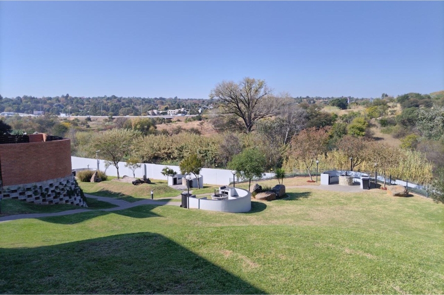 1 Bedroom Property for Sale in Olivedale Gauteng