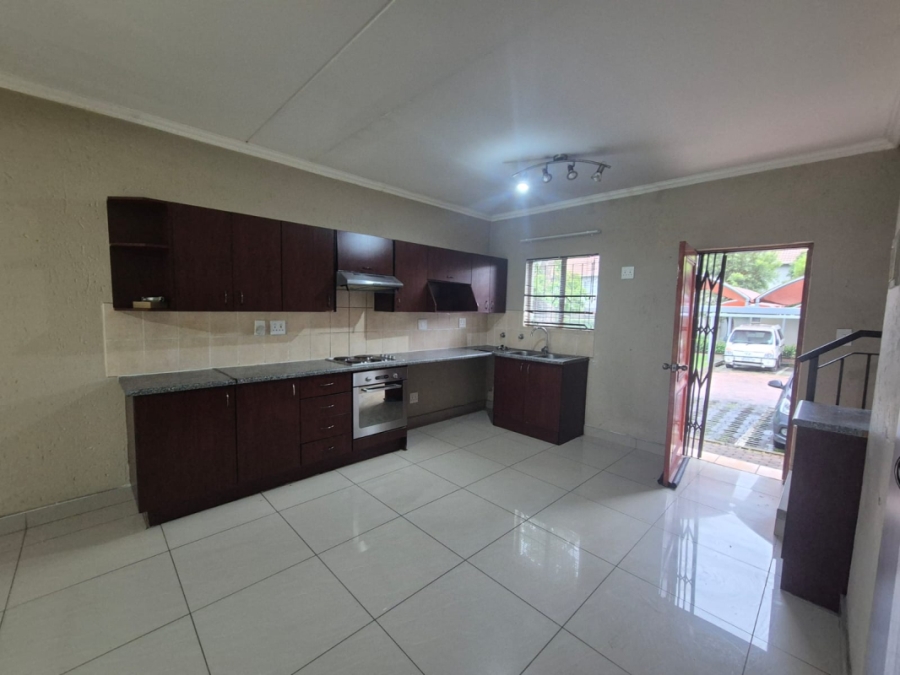 3 Bedroom Property for Sale in Greenstone Hill Gauteng