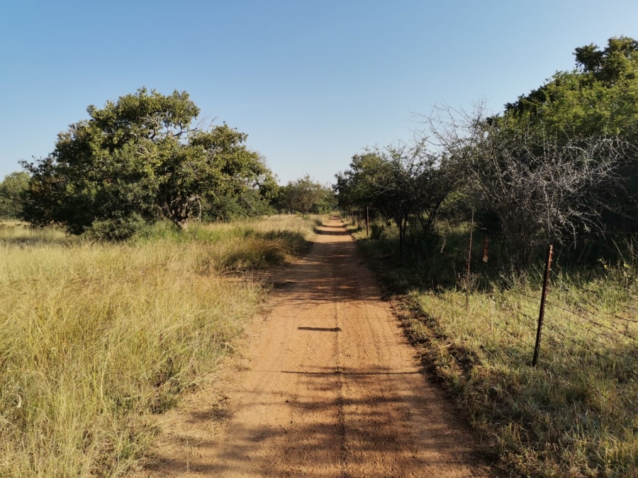 6 Bedroom Property for Sale in Lusthof Gauteng