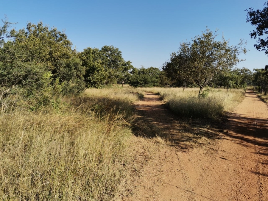 6 Bedroom Property for Sale in Lusthof Gauteng