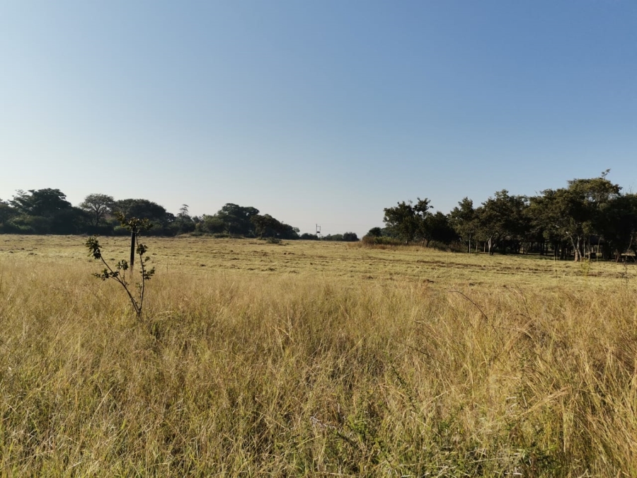 6 Bedroom Property for Sale in Lusthof Gauteng