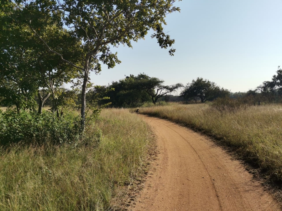 6 Bedroom Property for Sale in Lusthof Gauteng