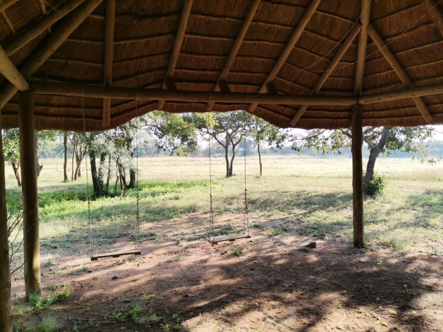 6 Bedroom Property for Sale in Lusthof Gauteng