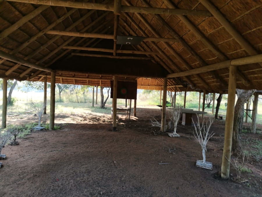 6 Bedroom Property for Sale in Lusthof Gauteng