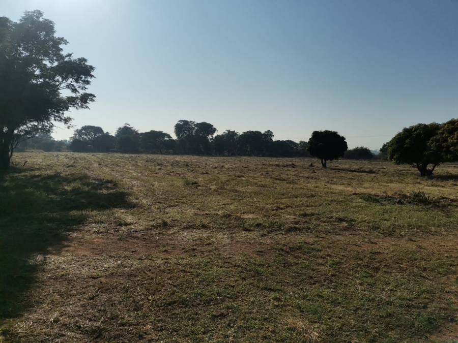 6 Bedroom Property for Sale in Lusthof Gauteng