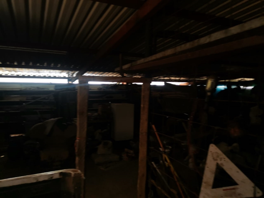 6 Bedroom Property for Sale in Lusthof Gauteng
