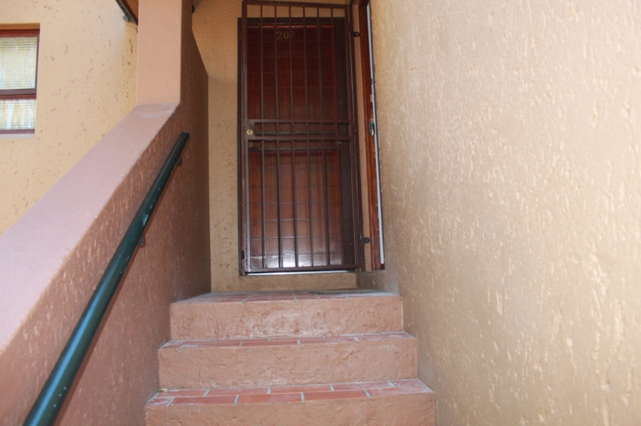 2 Bedroom Property for Sale in Douglasdale Gauteng