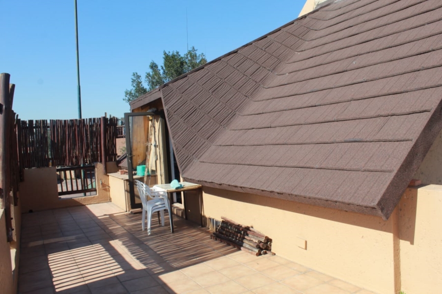 2 Bedroom Property for Sale in Douglasdale Gauteng