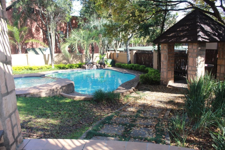 2 Bedroom Property for Sale in Douglasdale Gauteng