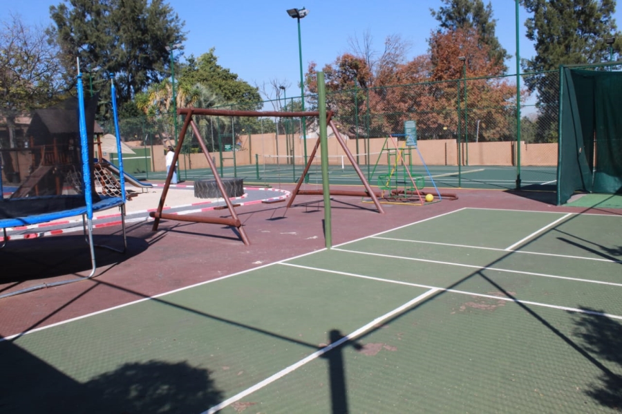 2 Bedroom Property for Sale in Douglasdale Gauteng