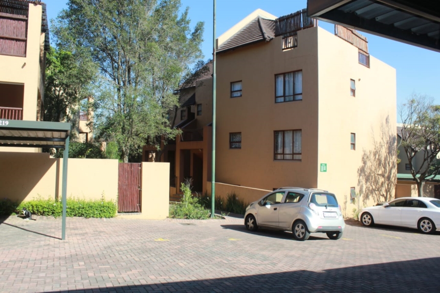 2 Bedroom Property for Sale in Douglasdale Gauteng