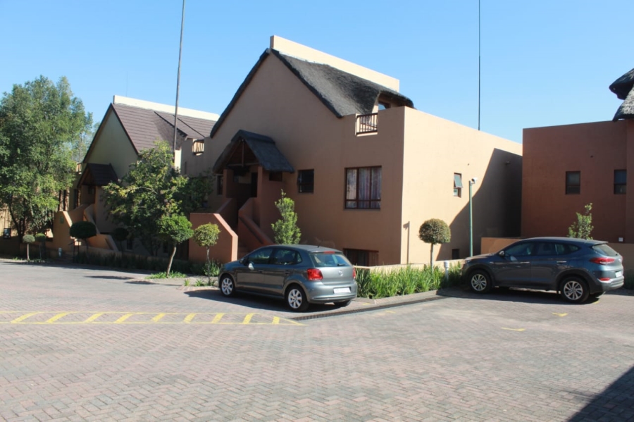2 Bedroom Property for Sale in Douglasdale Gauteng