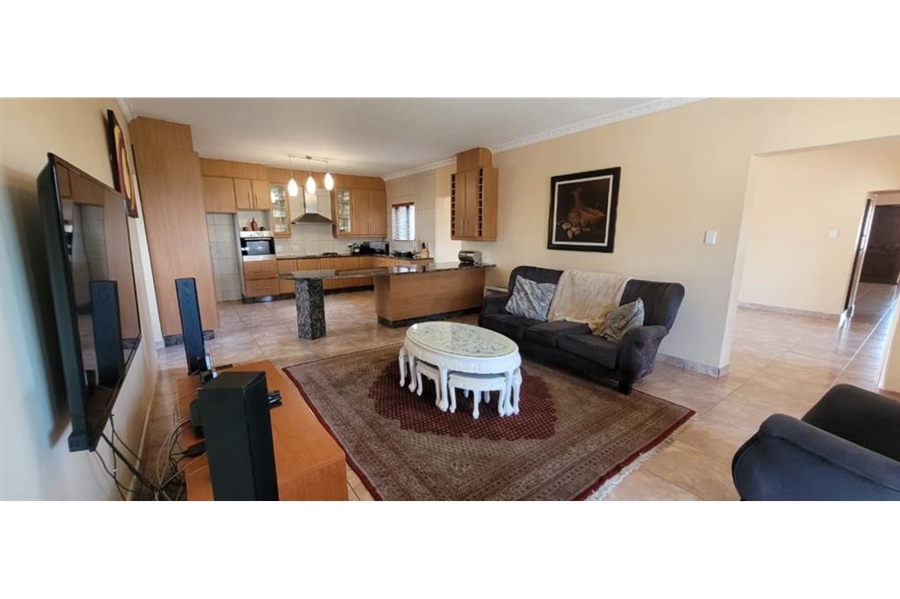 To Let 5 Bedroom Property for Rent in Carlswald North Estate Gauteng