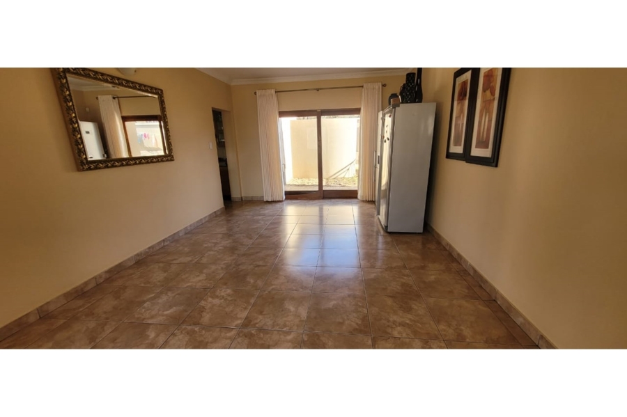 To Let 5 Bedroom Property for Rent in Carlswald North Estate Gauteng