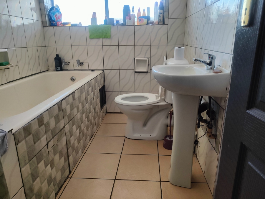 2 Bedroom Property for Sale in Silverton Gauteng