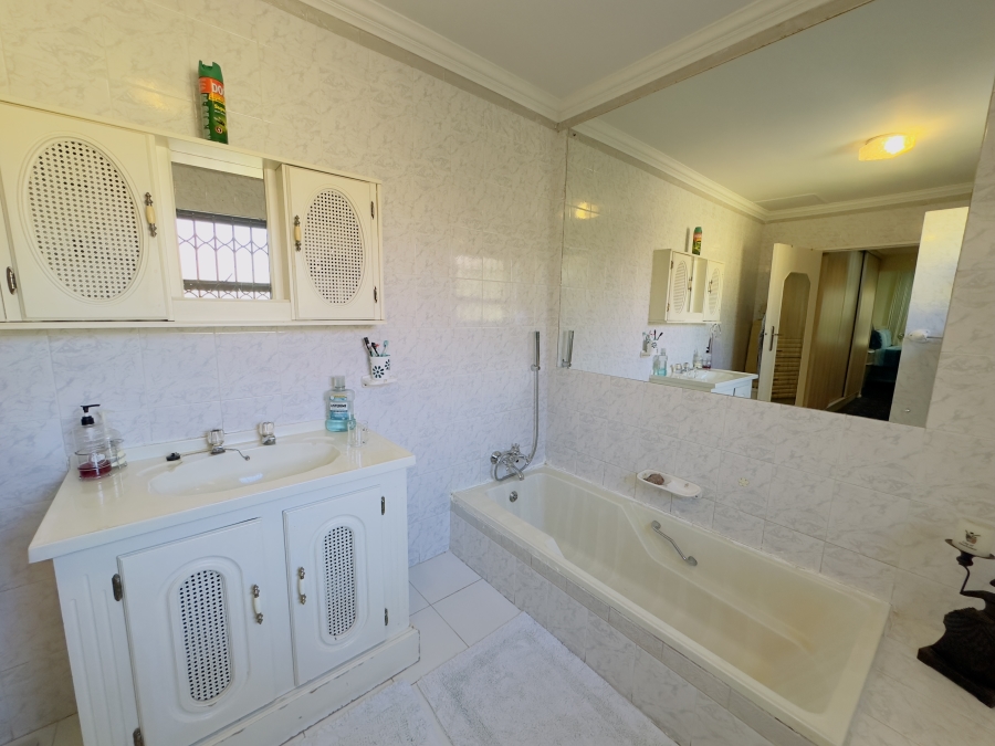 4 Bedroom Property for Sale in Hazelpark Gauteng