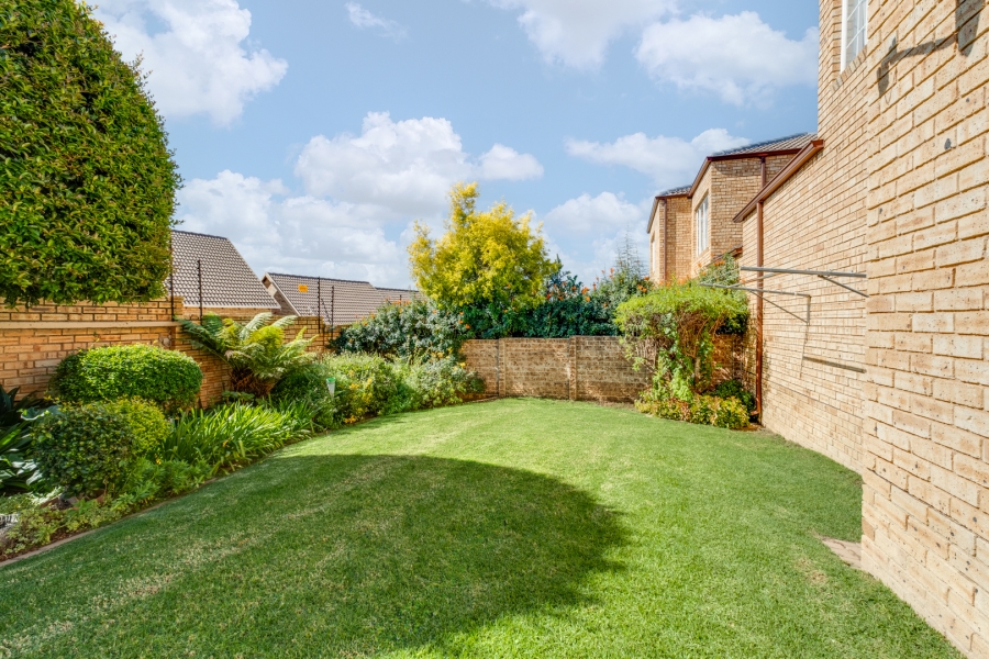 3 Bedroom Property for Sale in Honeydew Manor Gauteng