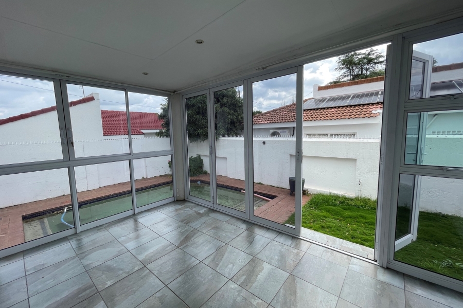 To Let 3 Bedroom Property for Rent in Sunninghill Gauteng