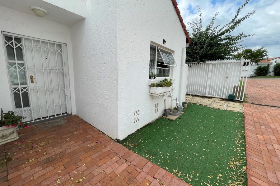 To Let 3 Bedroom Property for Rent in Sunninghill Gauteng