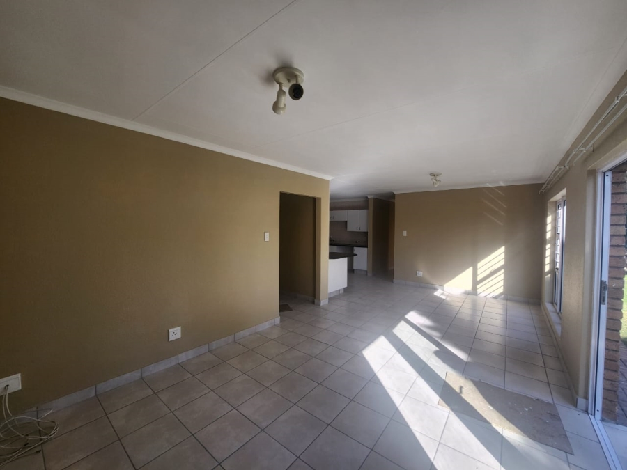 To Let 3 Bedroom Property for Rent in Ravenswood Gauteng