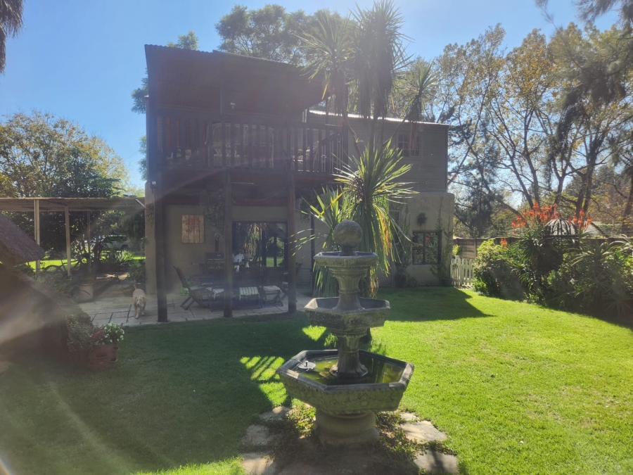 10 Bedroom Property for Sale in Glen Austin Gauteng