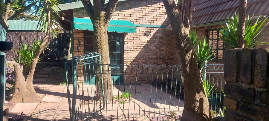 1 Bedroom Property for Sale in Ferndale Gauteng